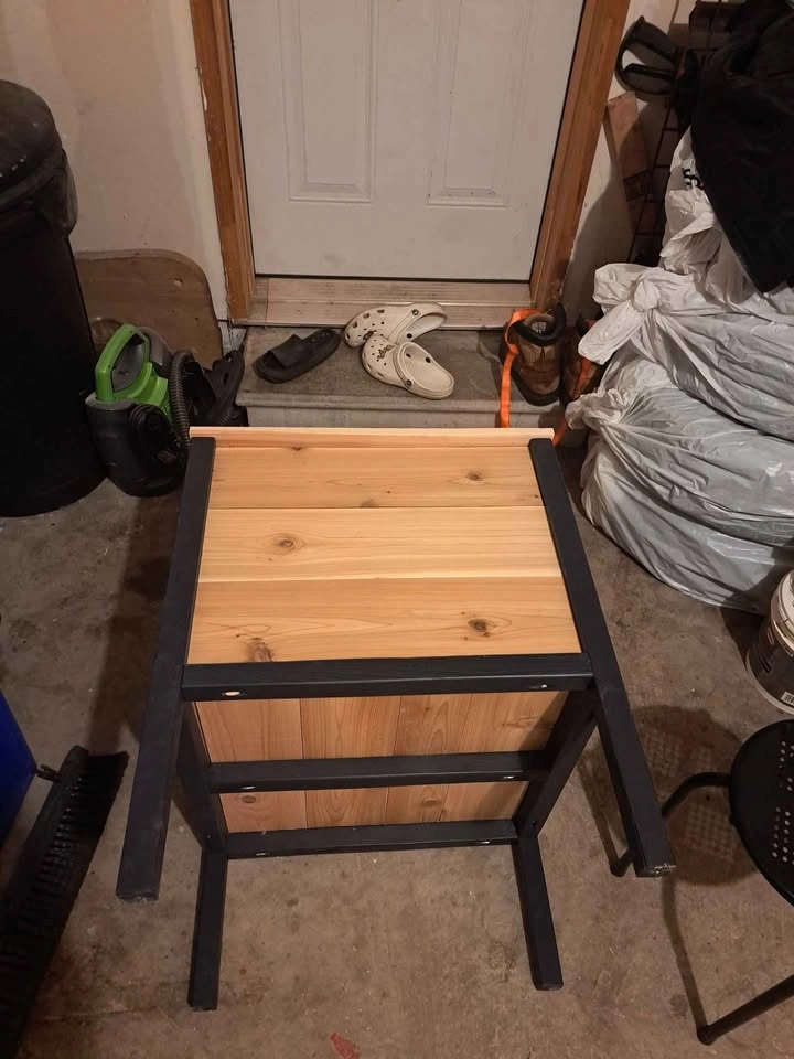 Custom Cedar & Pine Planter Box - photo 4