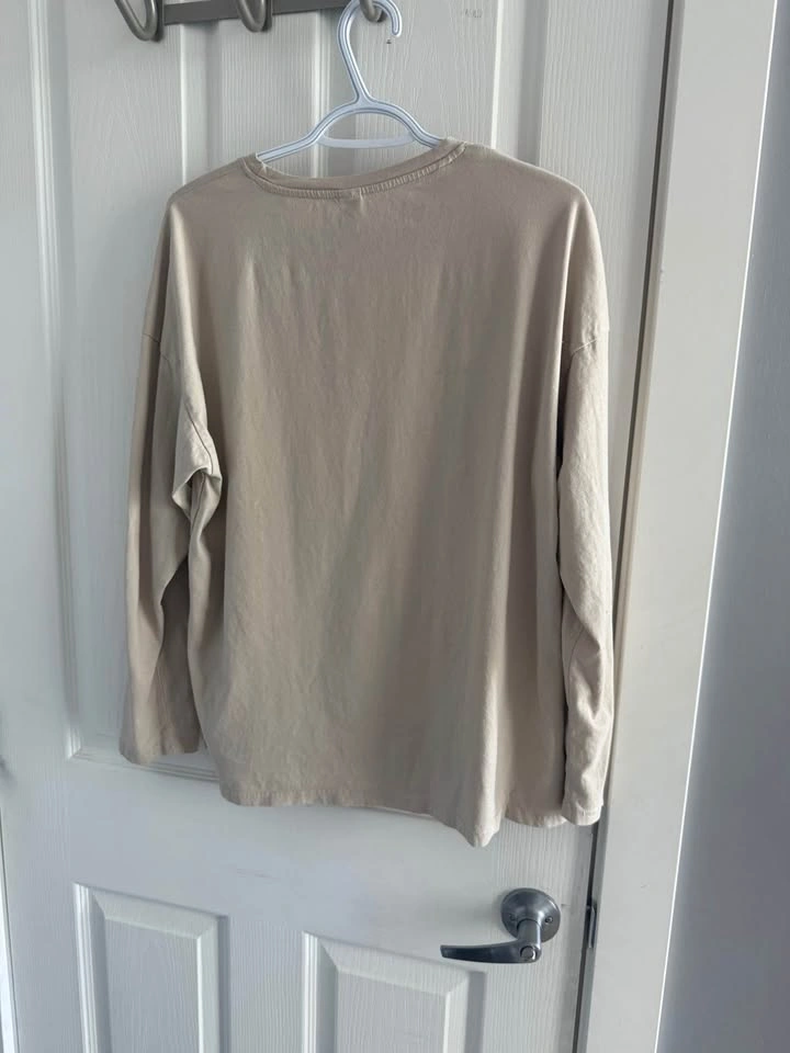 Long sleeve beige tee - photo 2