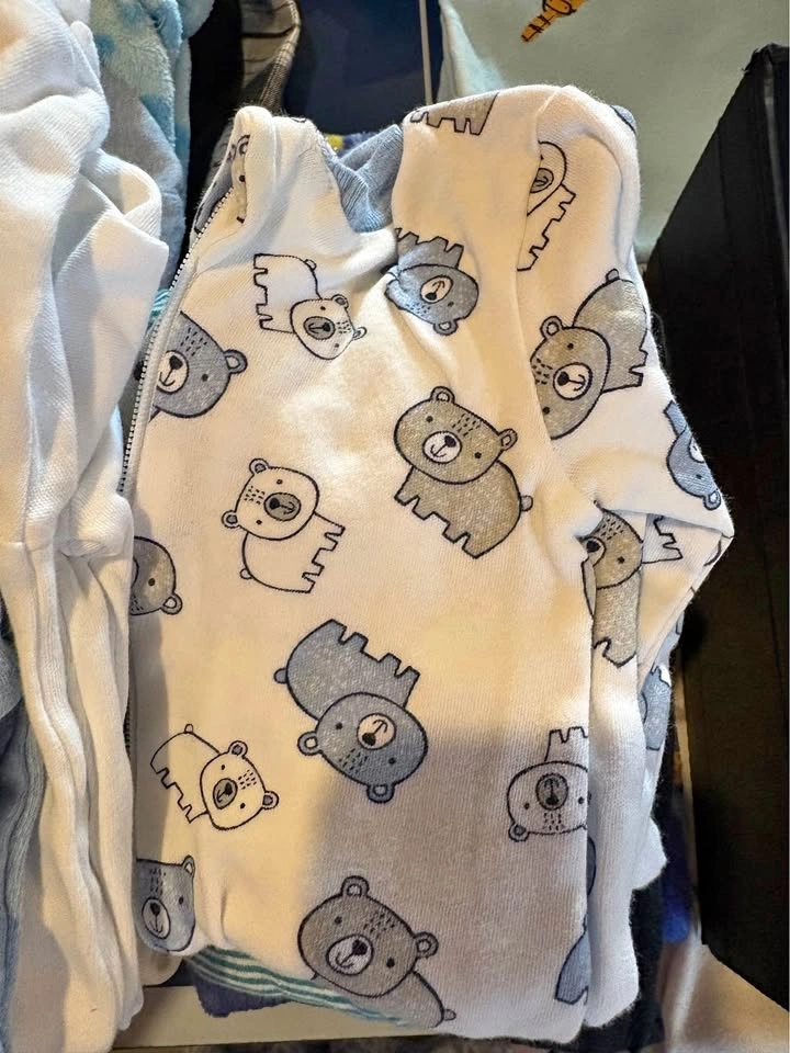 Newborn Sleepers / Outfits
