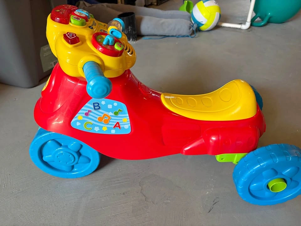 Ride on motor bike