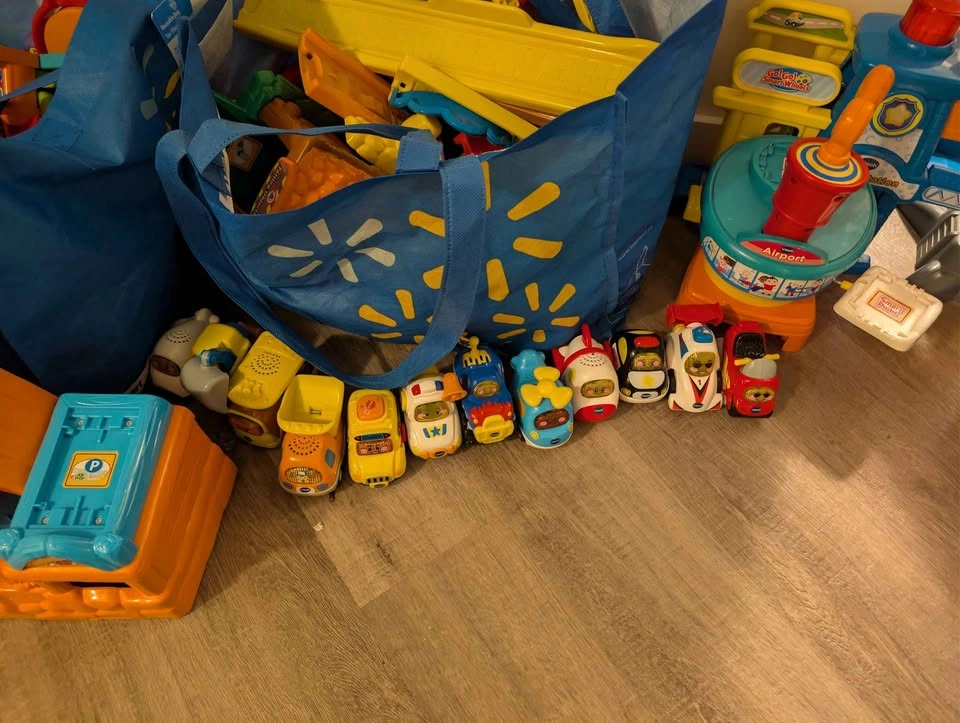 Go Go Smart Wheels Lot - photo 3