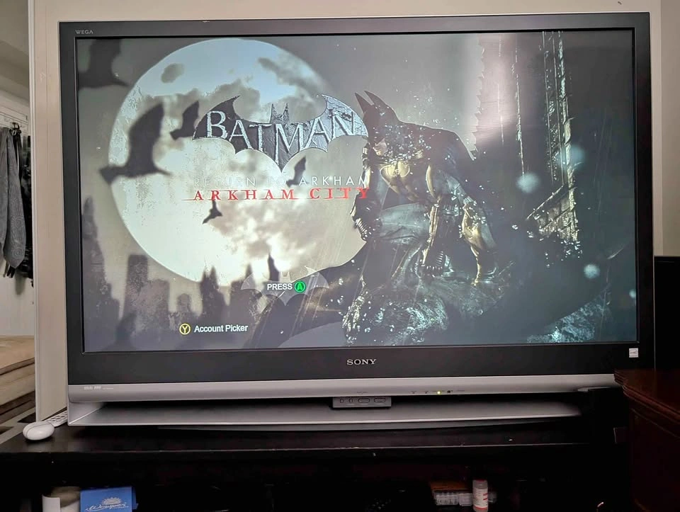 Sony Wega 50 Inch TV & Creative Labs Inspire 4.1 Speakers