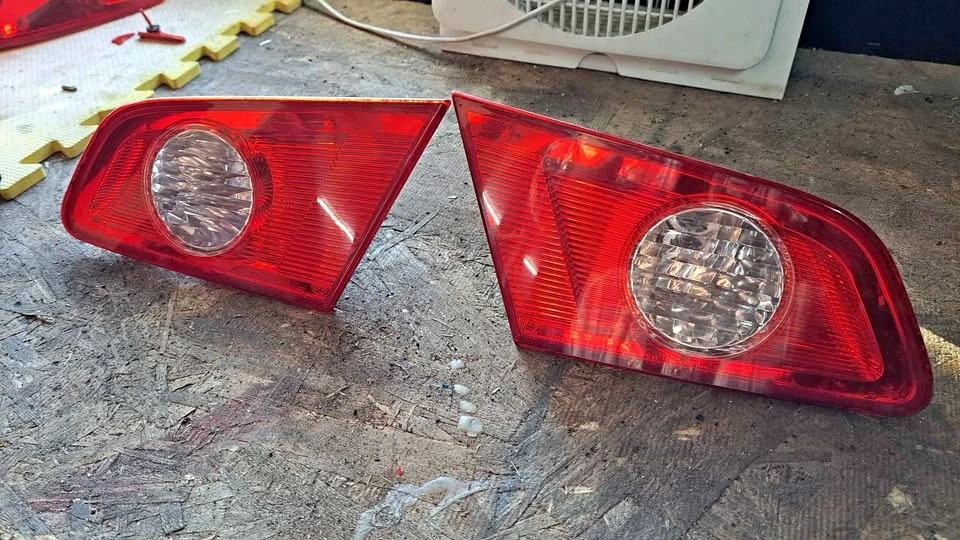 03-06 G35 sedan reverse lights
