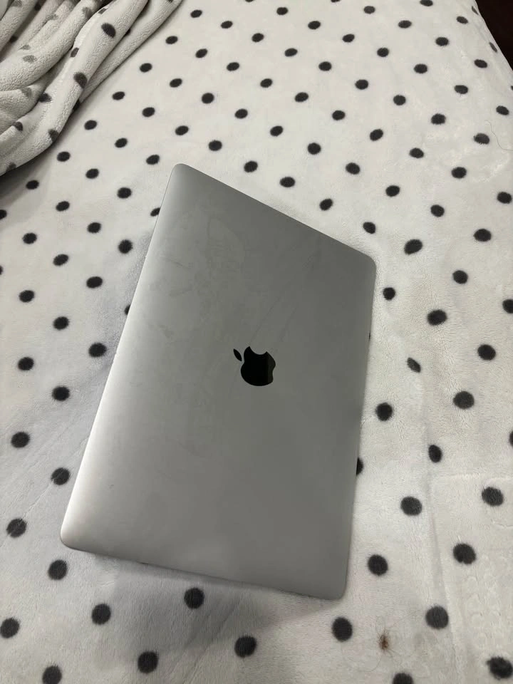 MacBook Pro 13-inch (2020) M1 8GB RAM 256GB SSD Touch Bar - photo 3