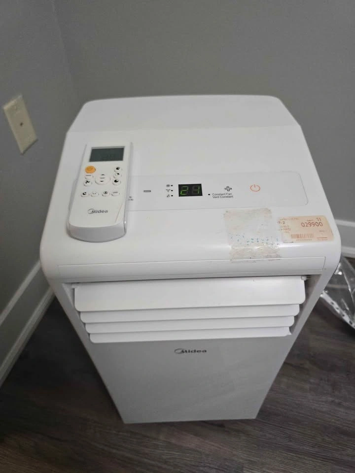 Midea Portable Air Conditioner 8000btu - photo 2