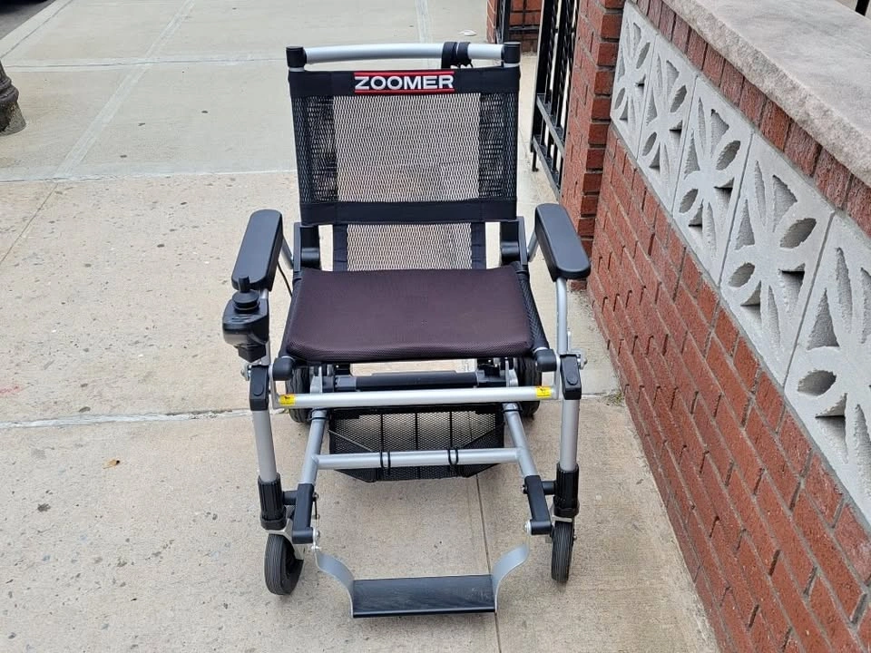 Journey Zoomer Lightweight Folding Power Chair