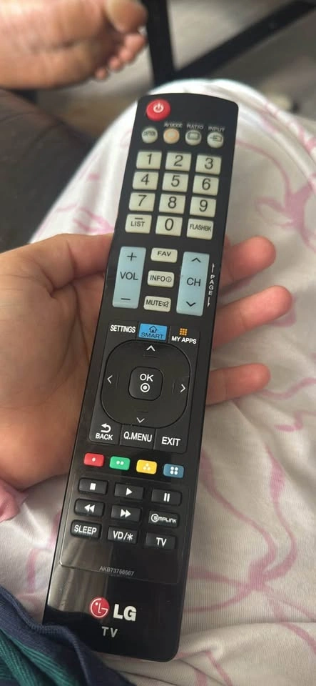 55 Inch LG 4K Smart TV - photo 4