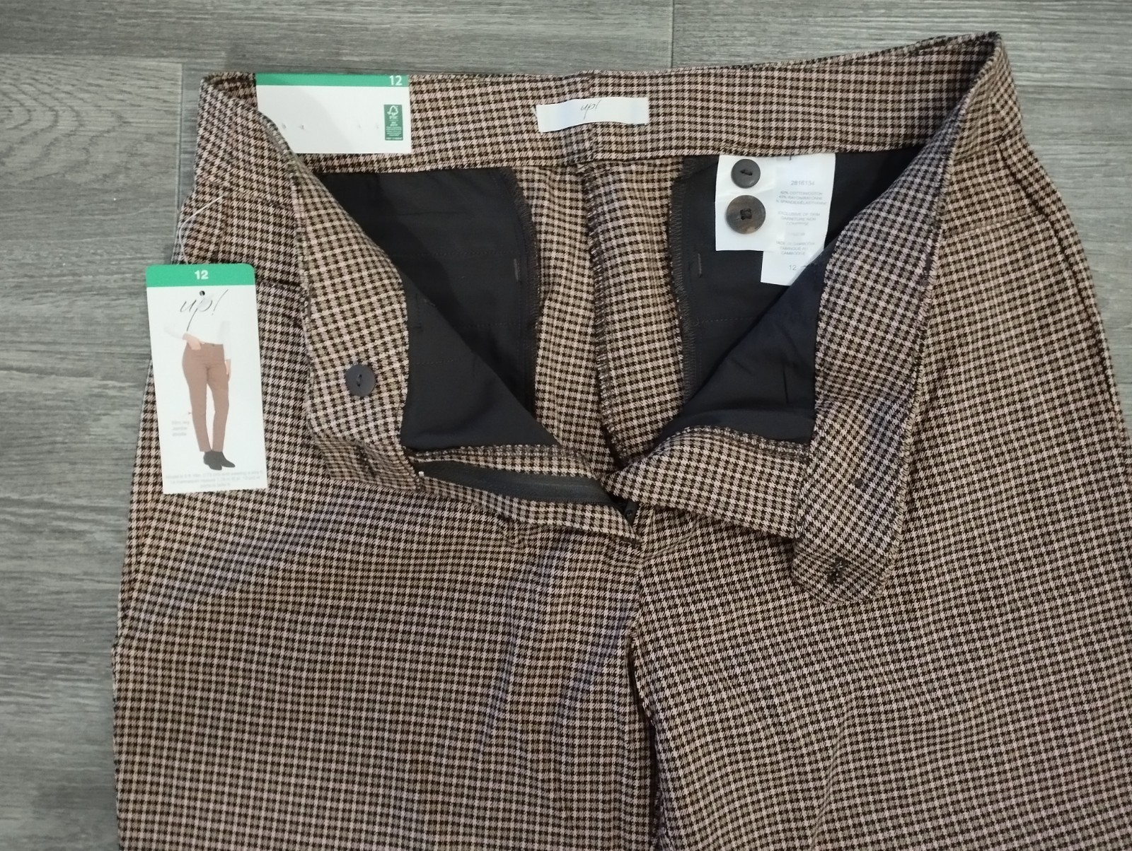 UP CANADA! STRETCH COTTON PANT LADIES SIZE 12