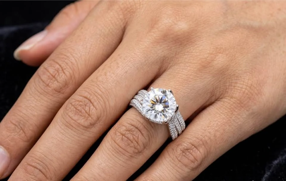 5 Ct Moissanite Ring set in 925 silver – VVS, D Color – Size 7 💍 - photo 2