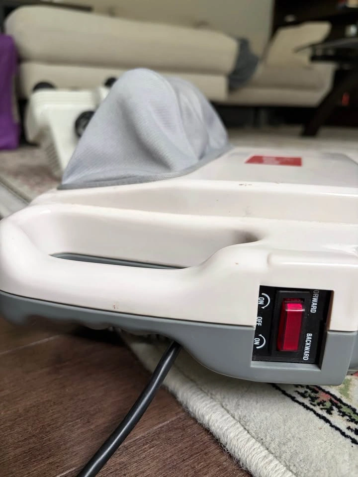 Older Style Massage Machine - photo 4