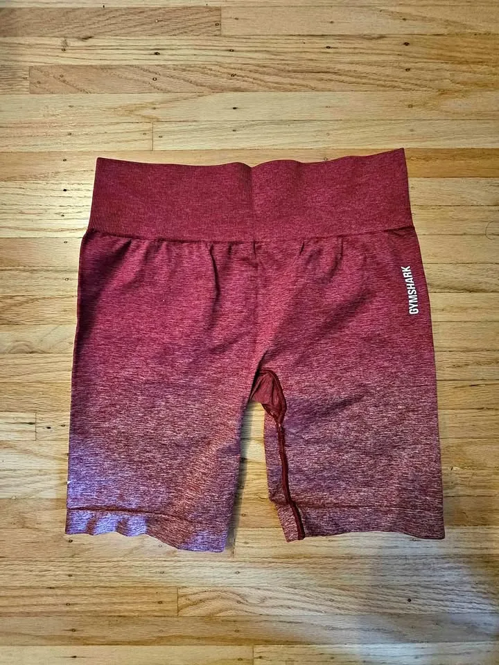 Red Gymshark Bike shorts thumbnail