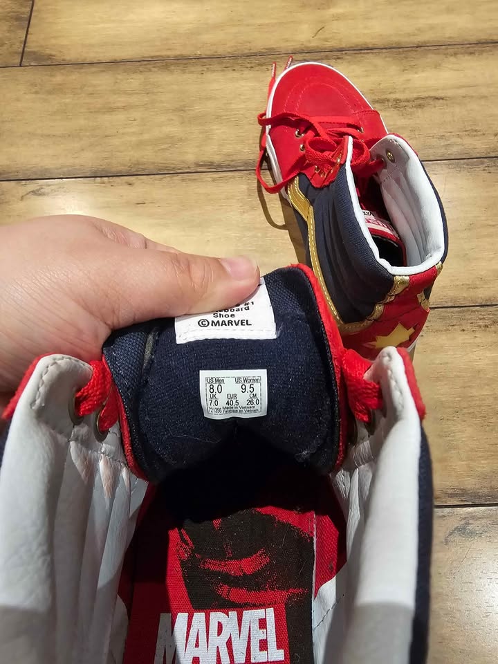 Marvel Vans shoes - photo 3