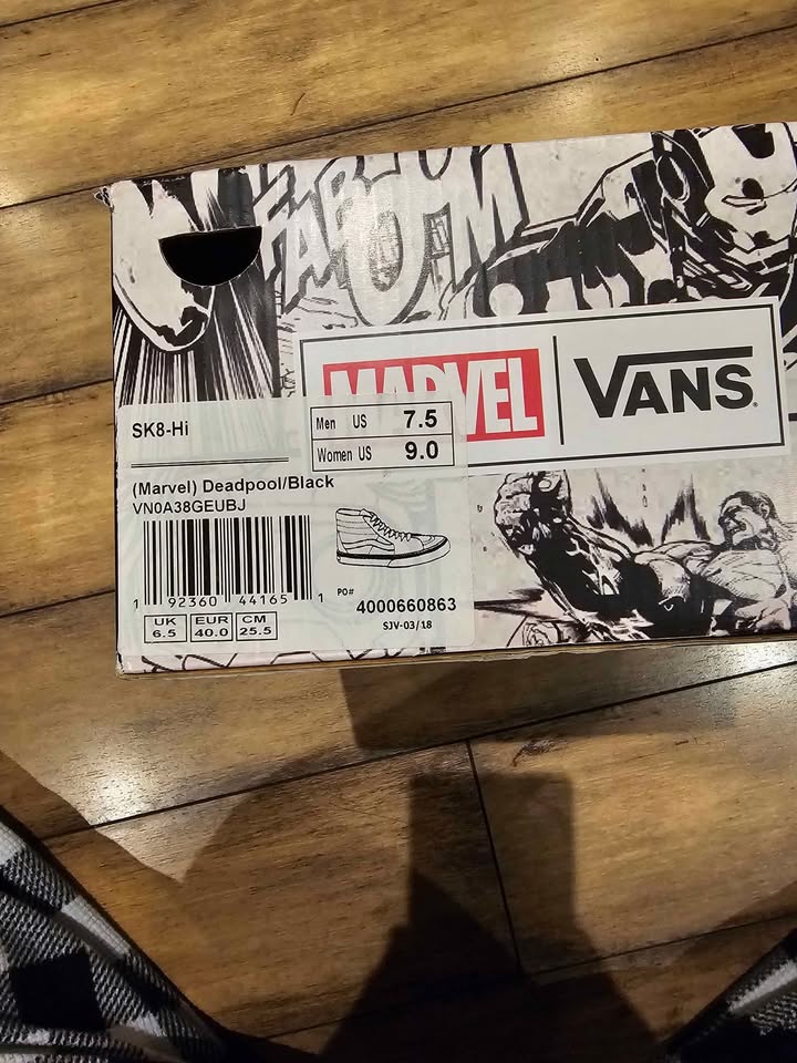 Marvel Vans shoes - photo 5