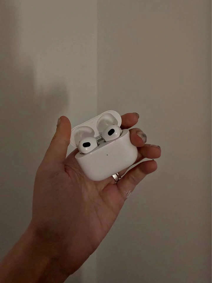 Apple AirPods 3