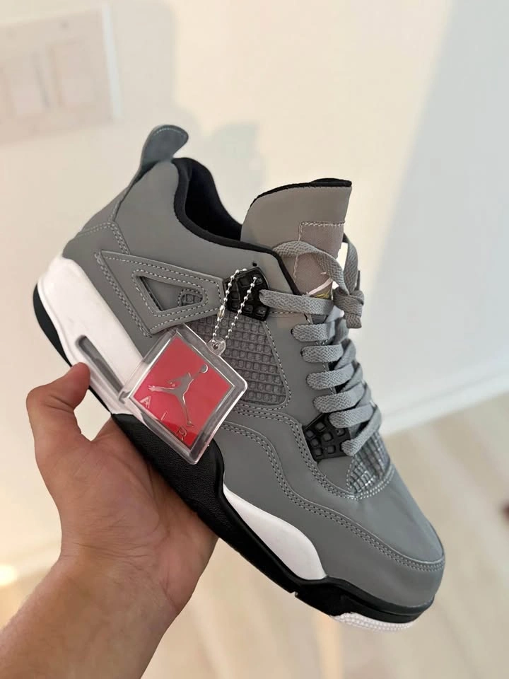 Jordan 4 Cool Grey
