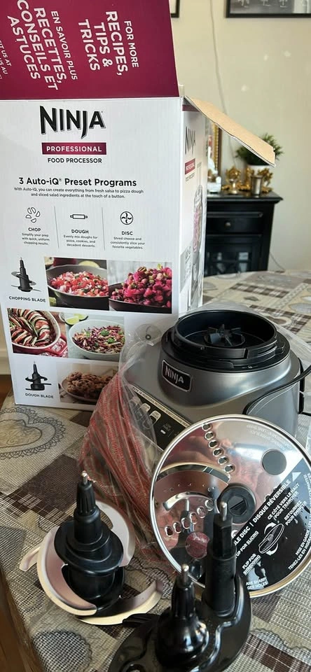 Ninja Professional Plus Food Processor (850W) – Base motor + Att - photo 2