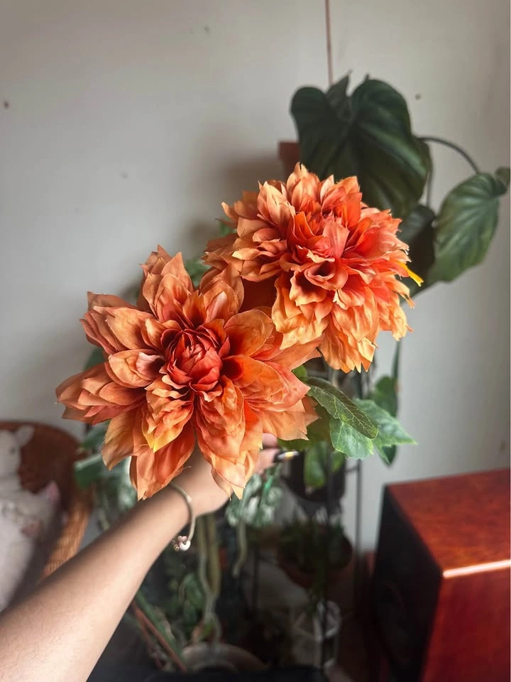 Fake Flowers - photo 5