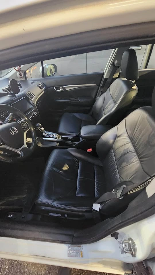 2015 Honda Civic LX Sedan - Automatic - photo 4