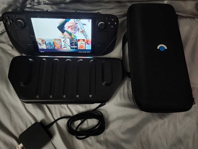 Steam Deck 256gb LCD + 512gb SD + Killswitch Case