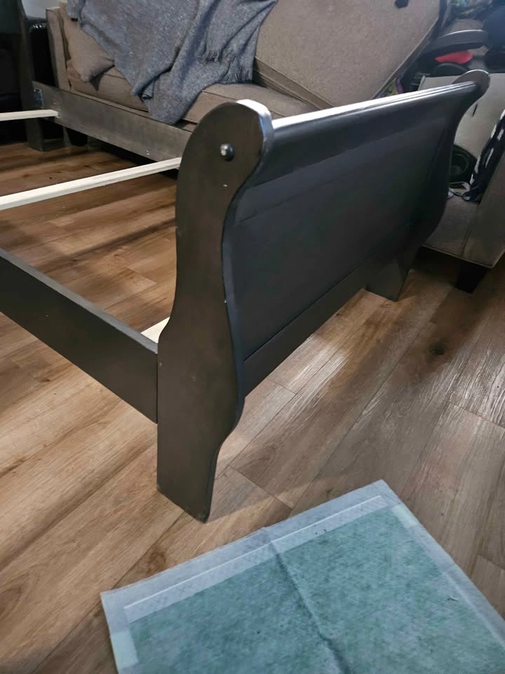 Dark Wood Twin Sleigh Bed Frame with Mattress - photo 4