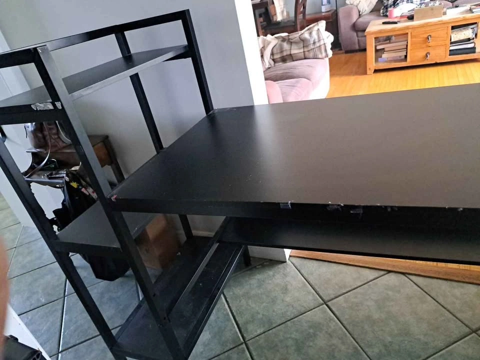 Used Desk - photo 2