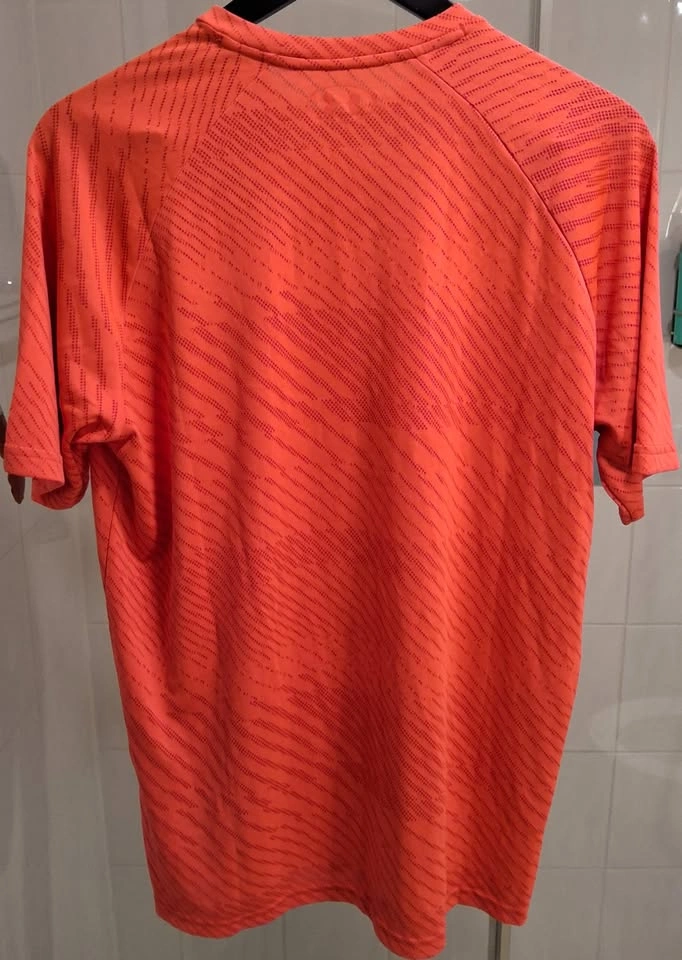 Under Armour Men’s HeatGear Loose Fit - Medium. BNWT. $25 - photo 2
