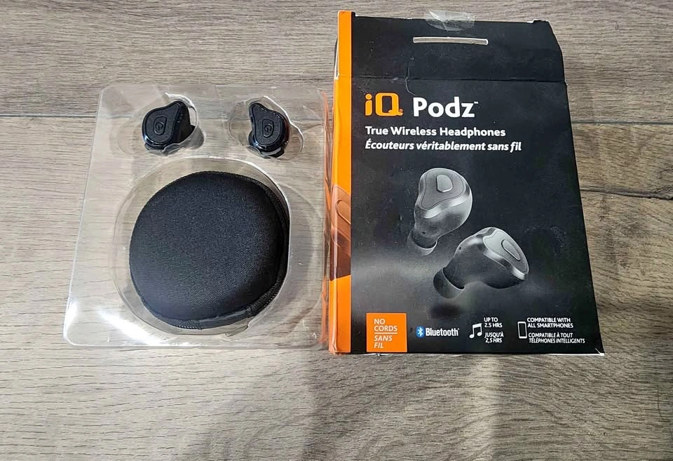 Wireless Earbuds (Bluetooth) – Brand New