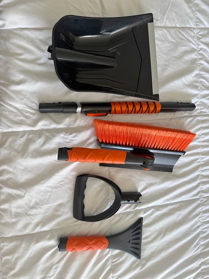 Car Snow Brush & Ice Scraper Kit (5-in-1 Detachable)