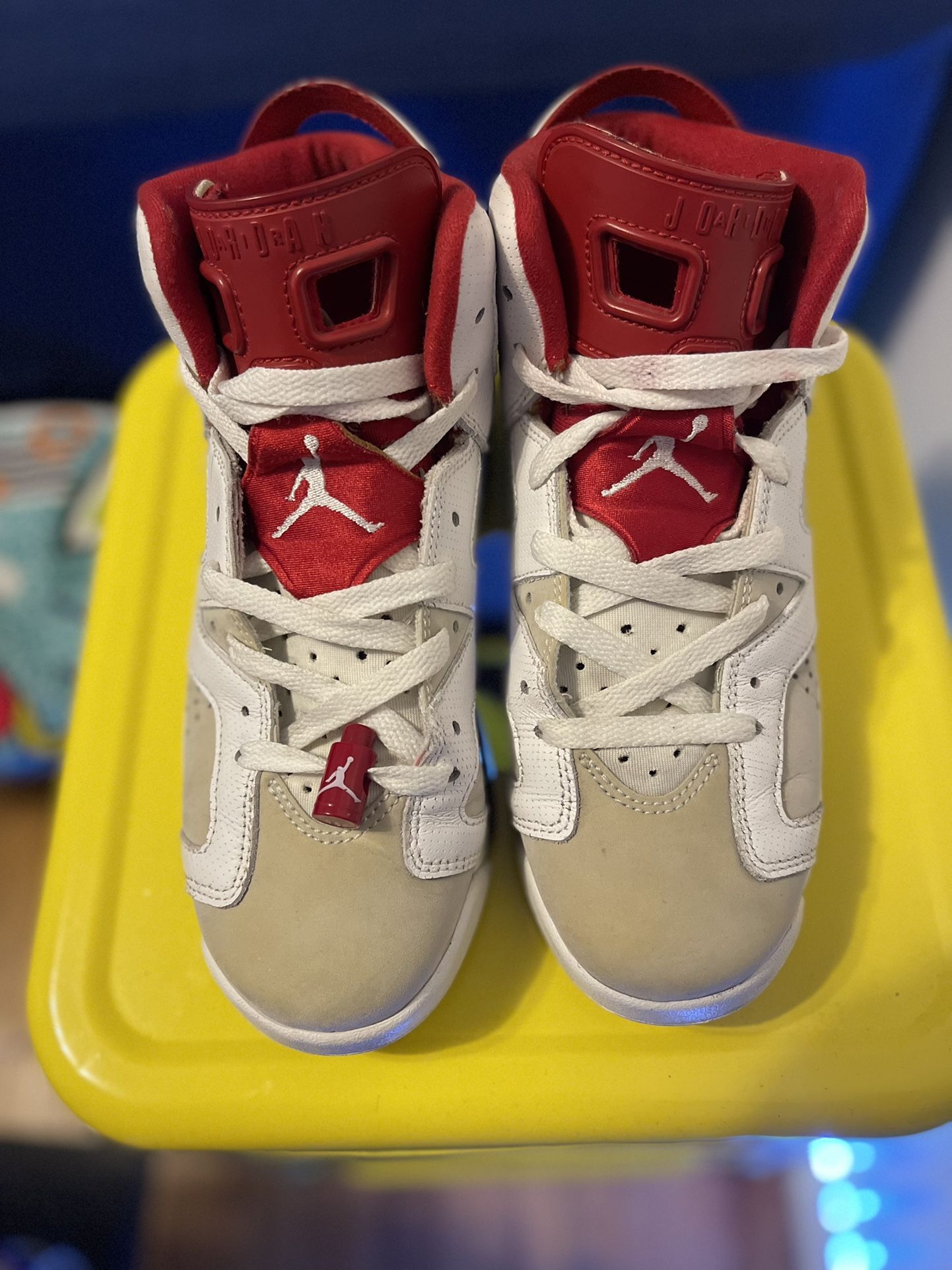 Nike Air Jordan Retro 6 Kids Size 6 White - photo 3