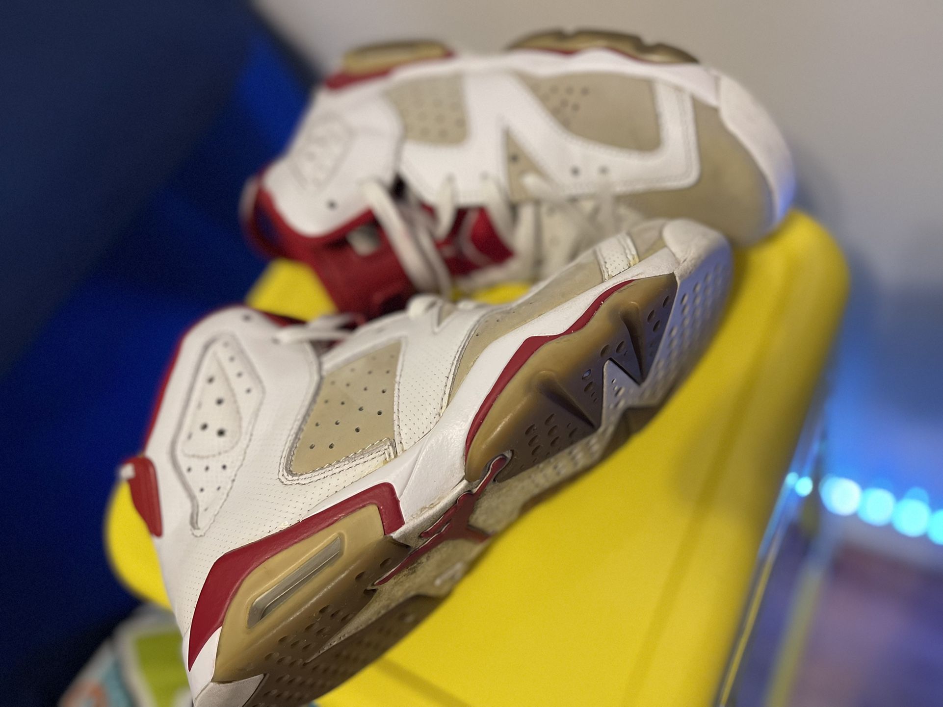 Nike Air Jordan Retro 6 Kids Size 6 White - photo 4