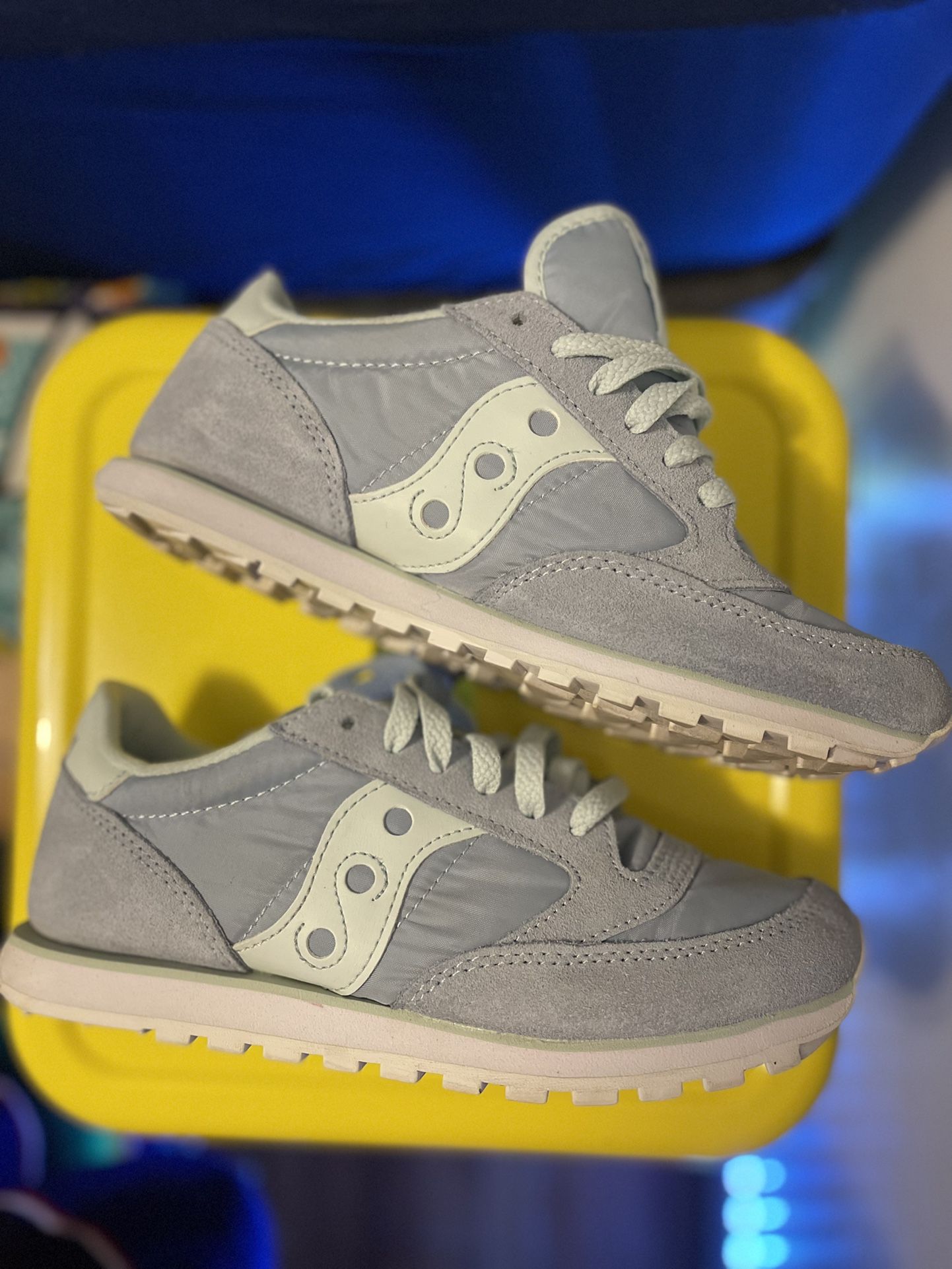 Womens Saucony Jazz low