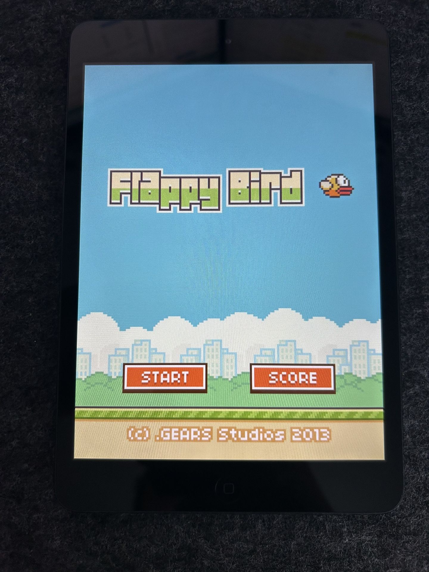 Original iPad Mini 16gb With Original Flappy Bird App - photo 2