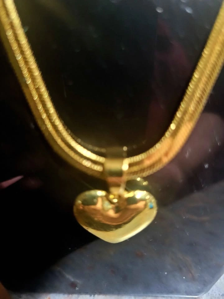 Elegant Golden Heart Necklace & Bracelet Set - photo 5