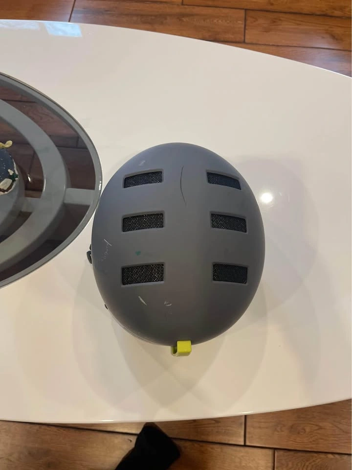 Kids Ski & Snowboard Helmet - Size Small - photo 3