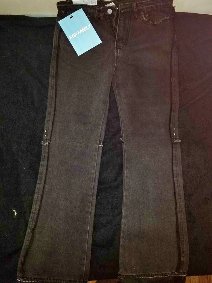 Stylish unisex jeans