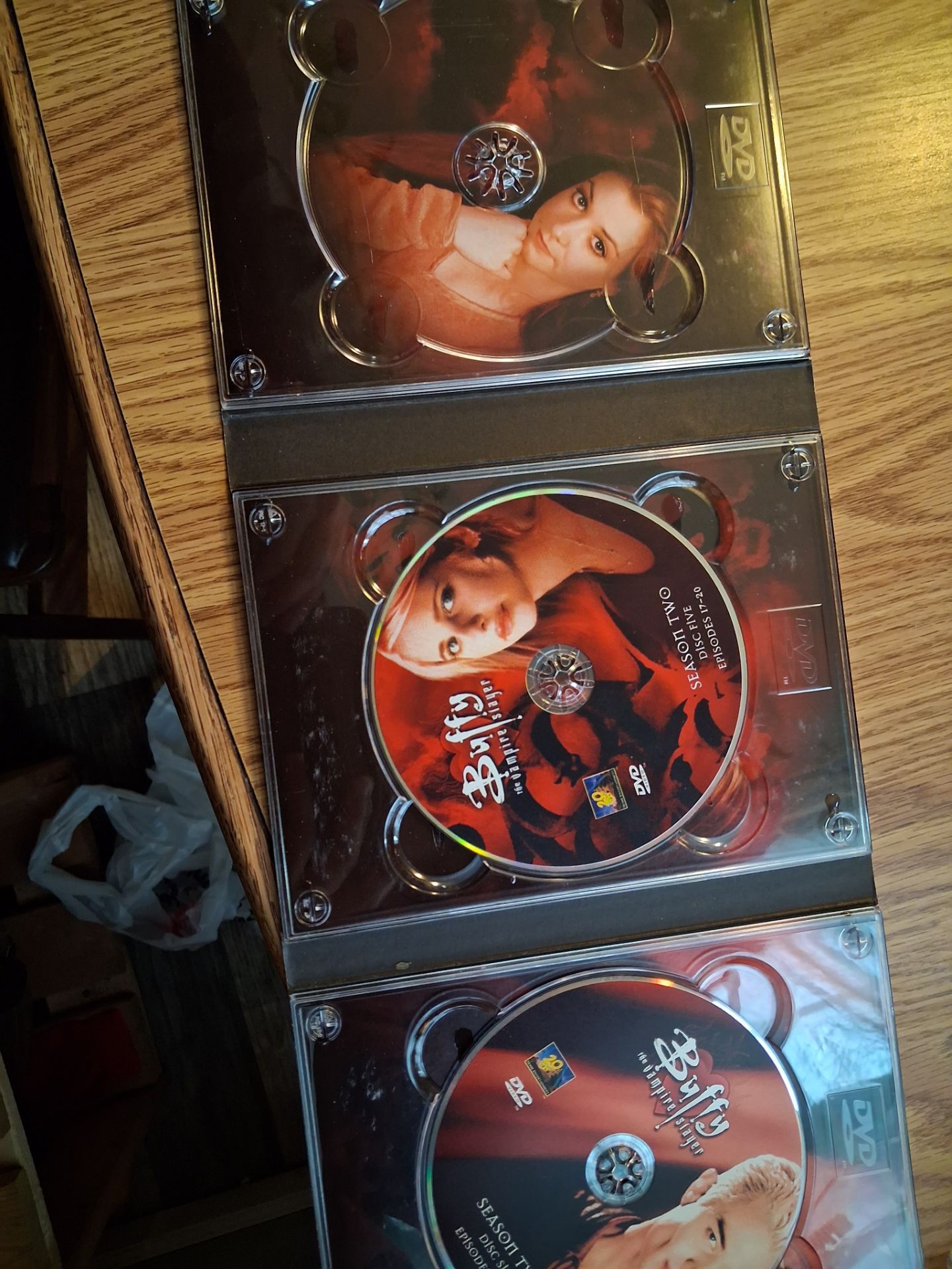 Buffy the Vampire Slayer - Complete Seasons 1-7 - photo 2
