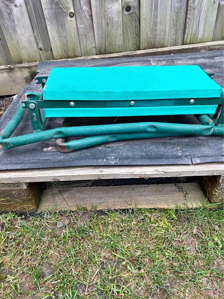 Garden stool/bench $20