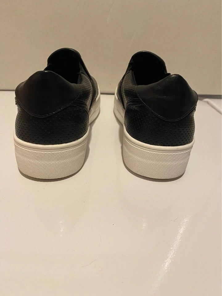 Black shoes size 7 $20.00 - photo 2