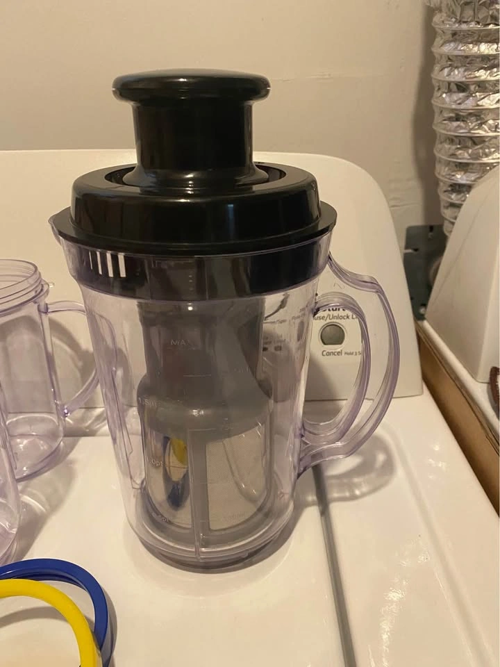 Magic Bullet set $40 - photo 3