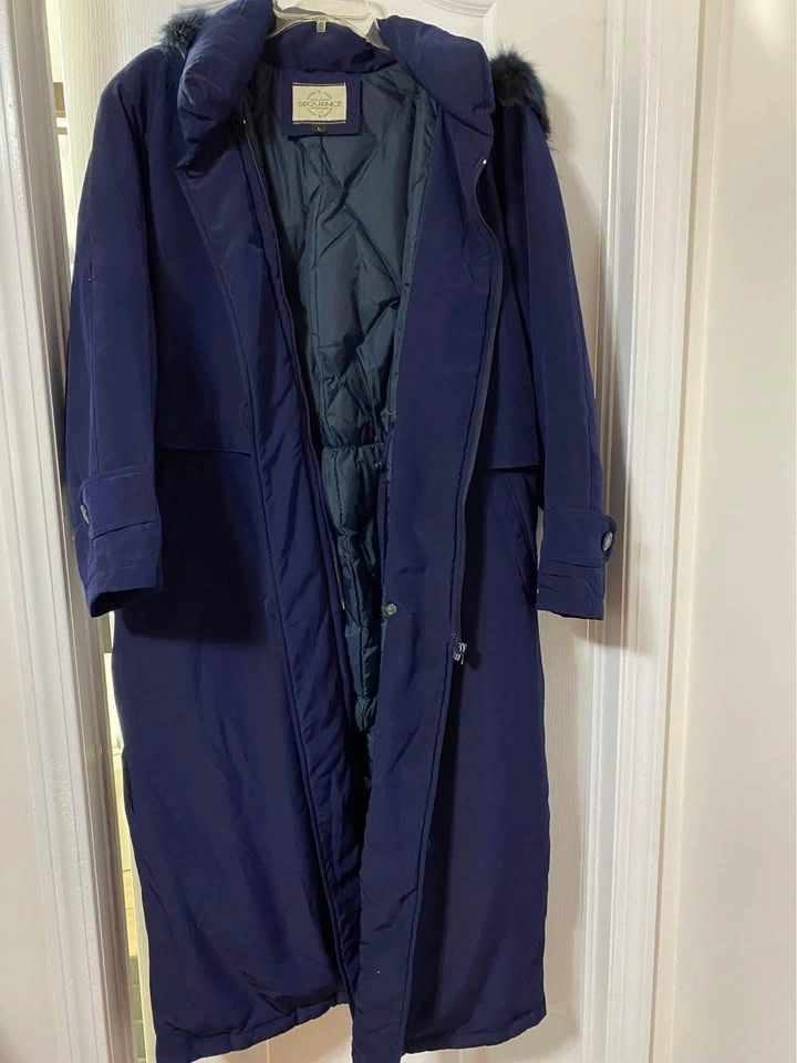 WOMENS WINTER COAT LARGE GREAT FOR CANADIAN WINTERS - photo 5