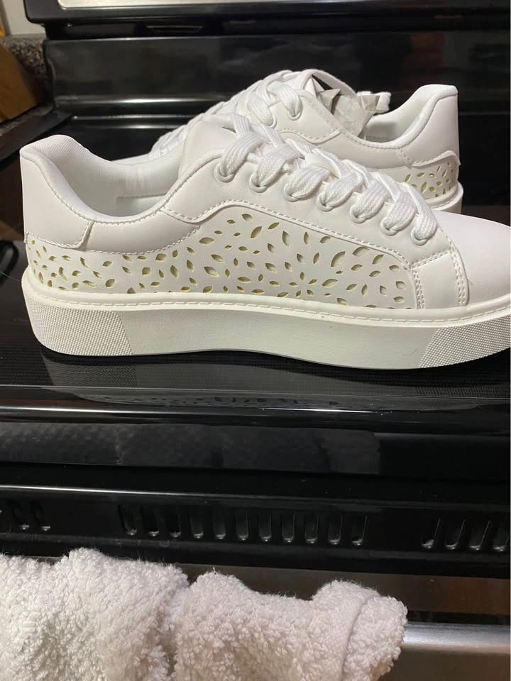 White platform sneakers Size 7 - photo 2