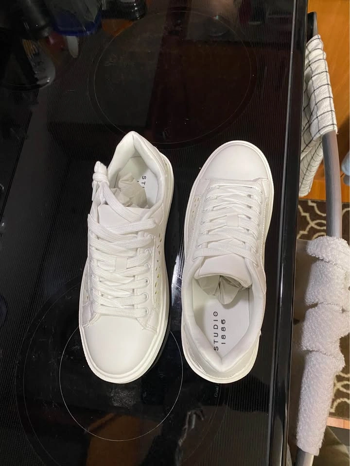 White platform sneakers Size 7 - photo 4