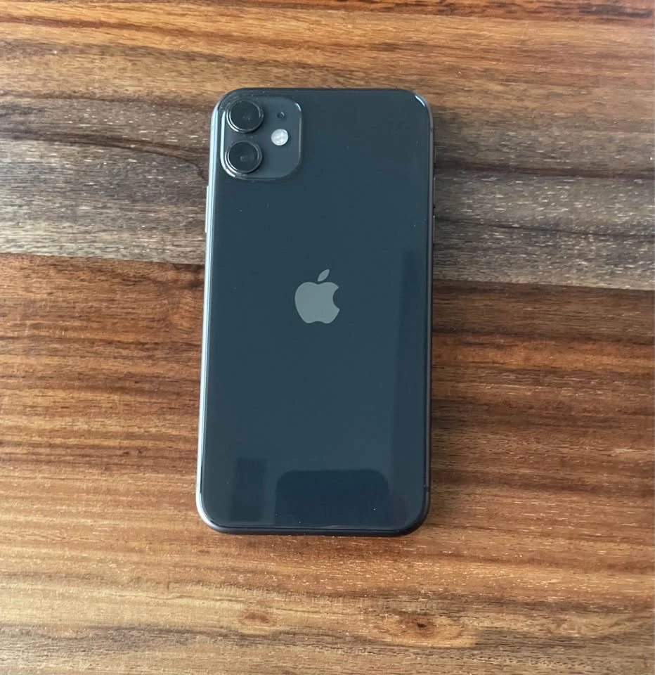 iPhone 11 128gb - Excellent condition