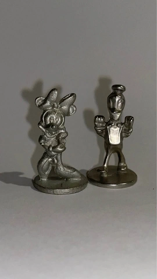 Disney 6 Metal Figurines 1st Edition Scene It DVD - photo 2