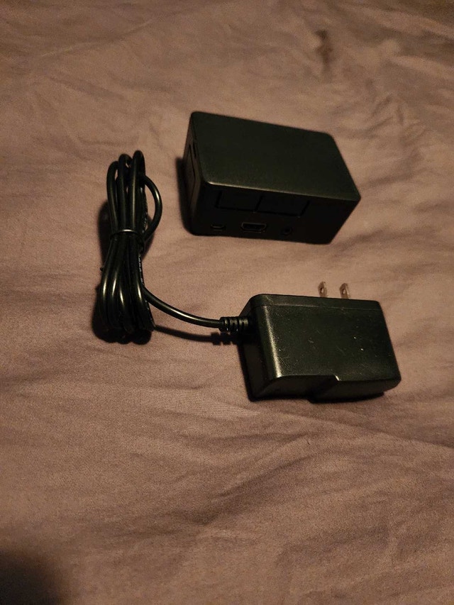 Raspberry Pi 3 Model B 1GB sc0022 + Charger - photo 2