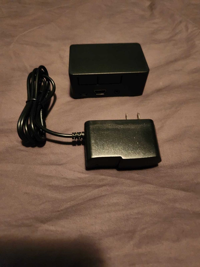 Raspberry Pi 3 Model B 1GB sc0022 + Charger - photo 3