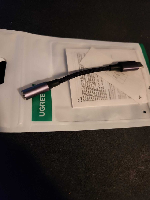 UGREEN Type C to 3.5mm Headphone Jack Adapter - photo 2