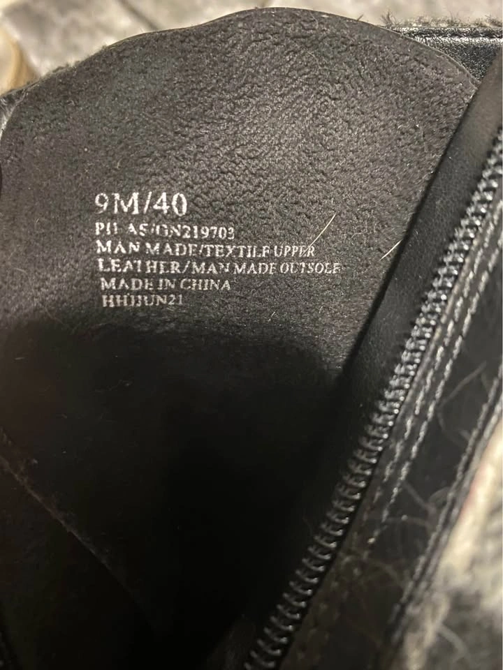Macys Winter Heels - Size 9 - photo 4