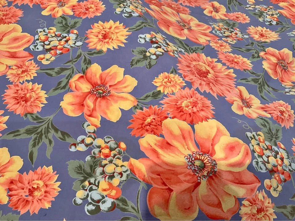 April Cornell Tablecloth & 8 Napkins