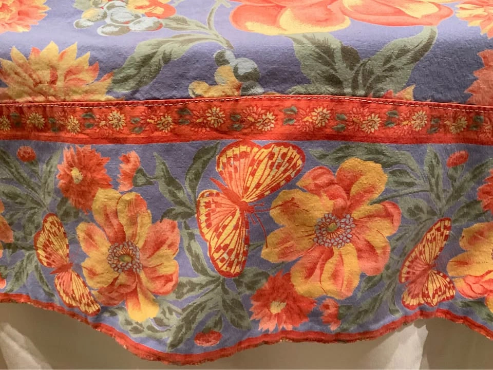 April Cornell Tablecloth & 8 Napkins - photo 4